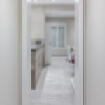 Umbral revestido Umbral-puerta-pasillo-revestido-blanco