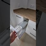 Cocina en forma de L con puertas lacadas blancas y encimera NEOLITH LA BOHÈME Cocina en forma de L con puertas lacadas blancas y encimera NEOLITH LA BOHÈME